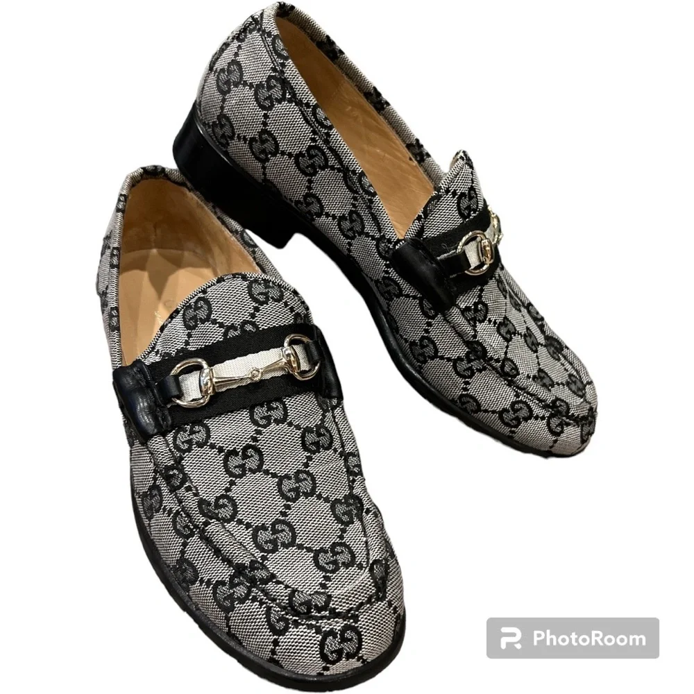 Gucci | Shoes | Vintage Authentic Gucci Original Gg Logo Printed